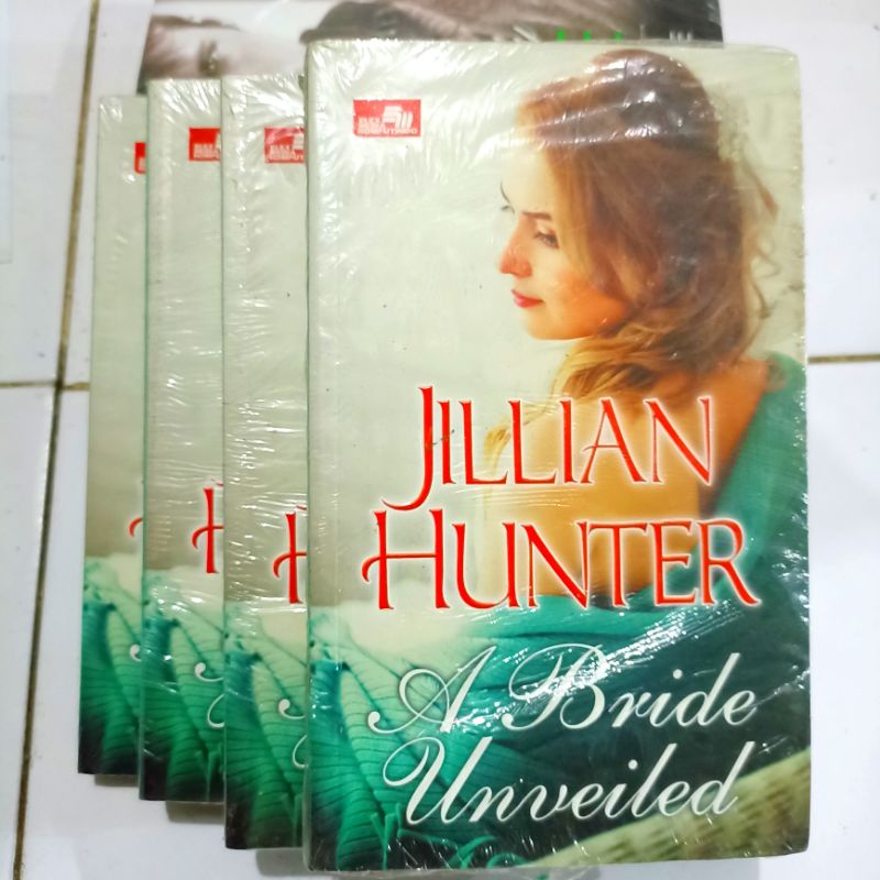 OBRAL SUPER MURAH BUKU NOVEL TERJEMAHAN HARLEQUIN - HERLEQUIN / NOVEL DEWASA / NOVEL REMAJA / ORIGINAL #26D-A Bride Unveiled