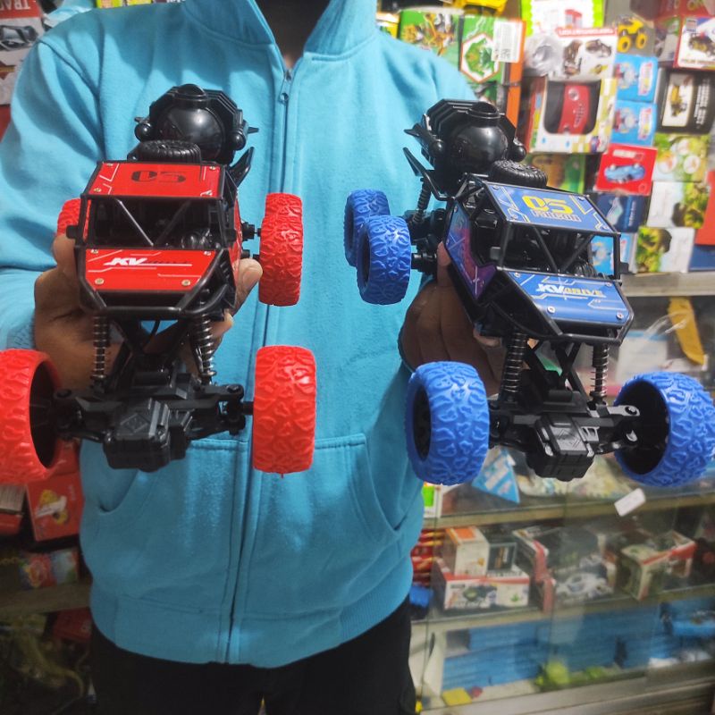 Mobil Rc Spray Climbing Car Offroad Mainan Mobil Remote Control Ada Asap