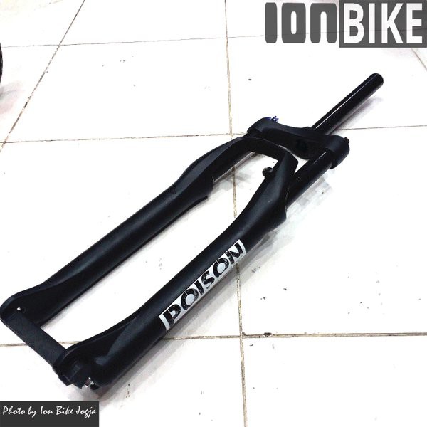 READY  FORK POISON ukuran 26 TRAVEL 120 BLACK STANCHION Lock - fork sepeda mtb oversize ion bike