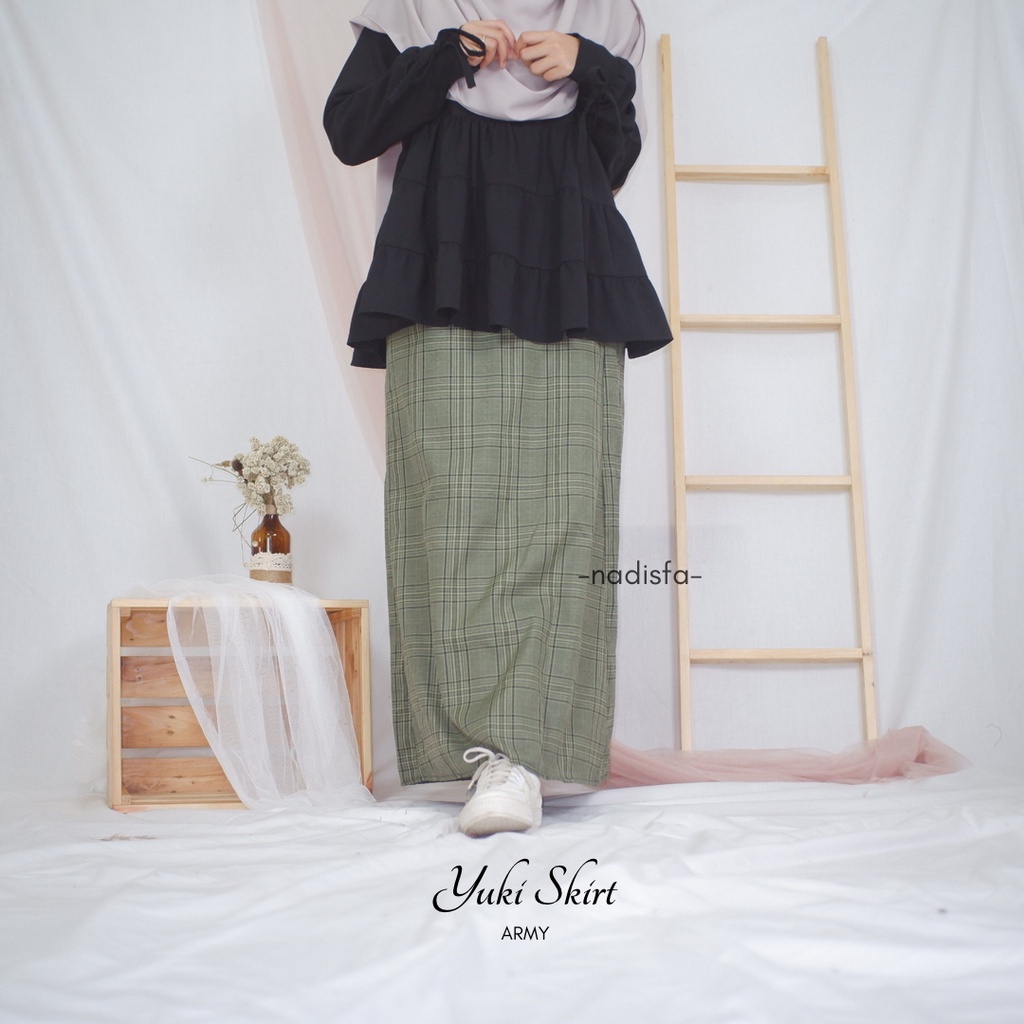 YUKI SKIRT ROK SPAN MOTIF ROK TARTAN