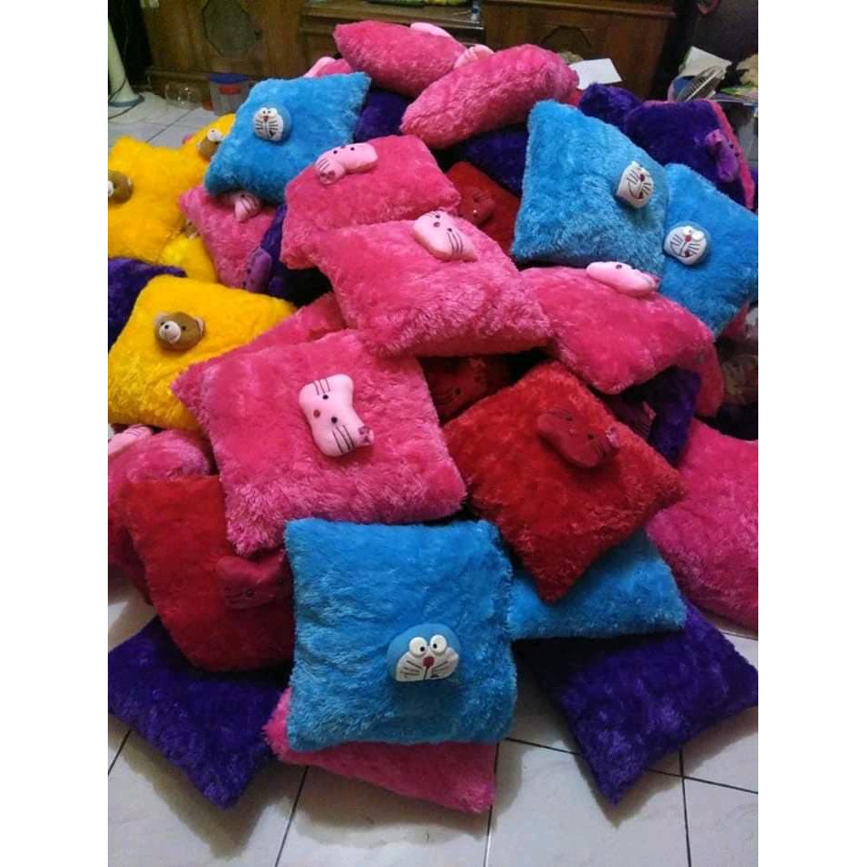 Bantal Sofa/Bantal Bulu/Bantal Boneka Karakter