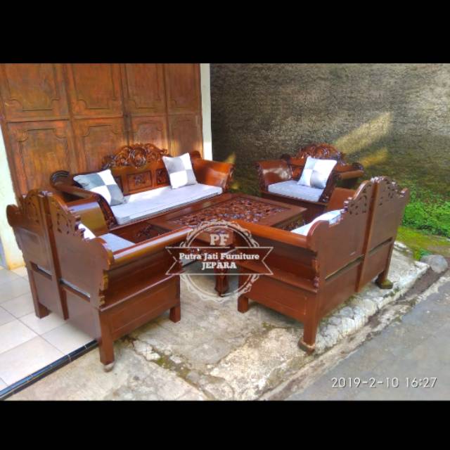 Sofa Kayu Jati Ukir - Kursi Ukir Ruang Tamu - Kursi Busa & Bantal Khas Jepara