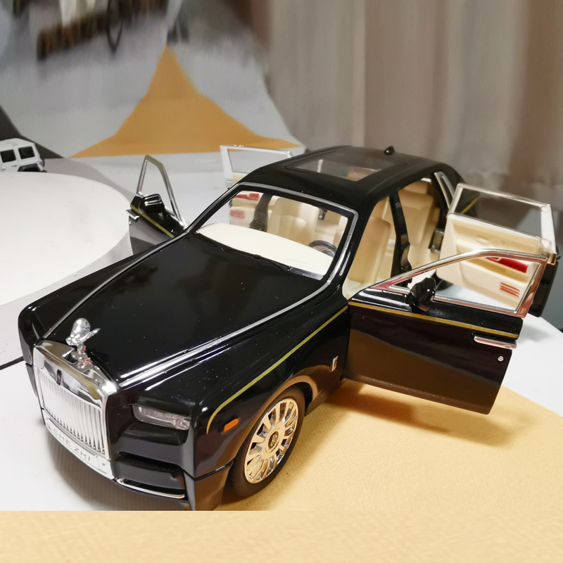 Mainan Simulasi Mobil Roll-Royce Phantom Bahan Alloy Skala 1 / 24 Dengan Suara + Lampu Untuk Hadiah