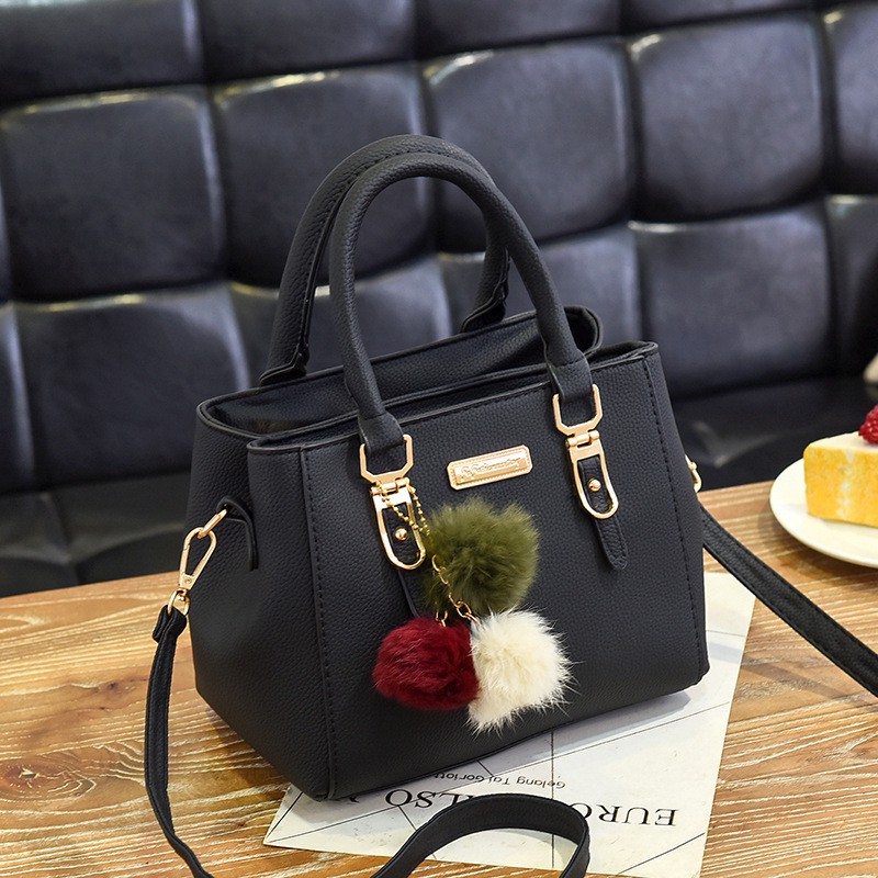 mv_marvelouz MV301920 Tas Fashion HANDBAG Wanita Free Gantungan Pom-Pom import terbaru