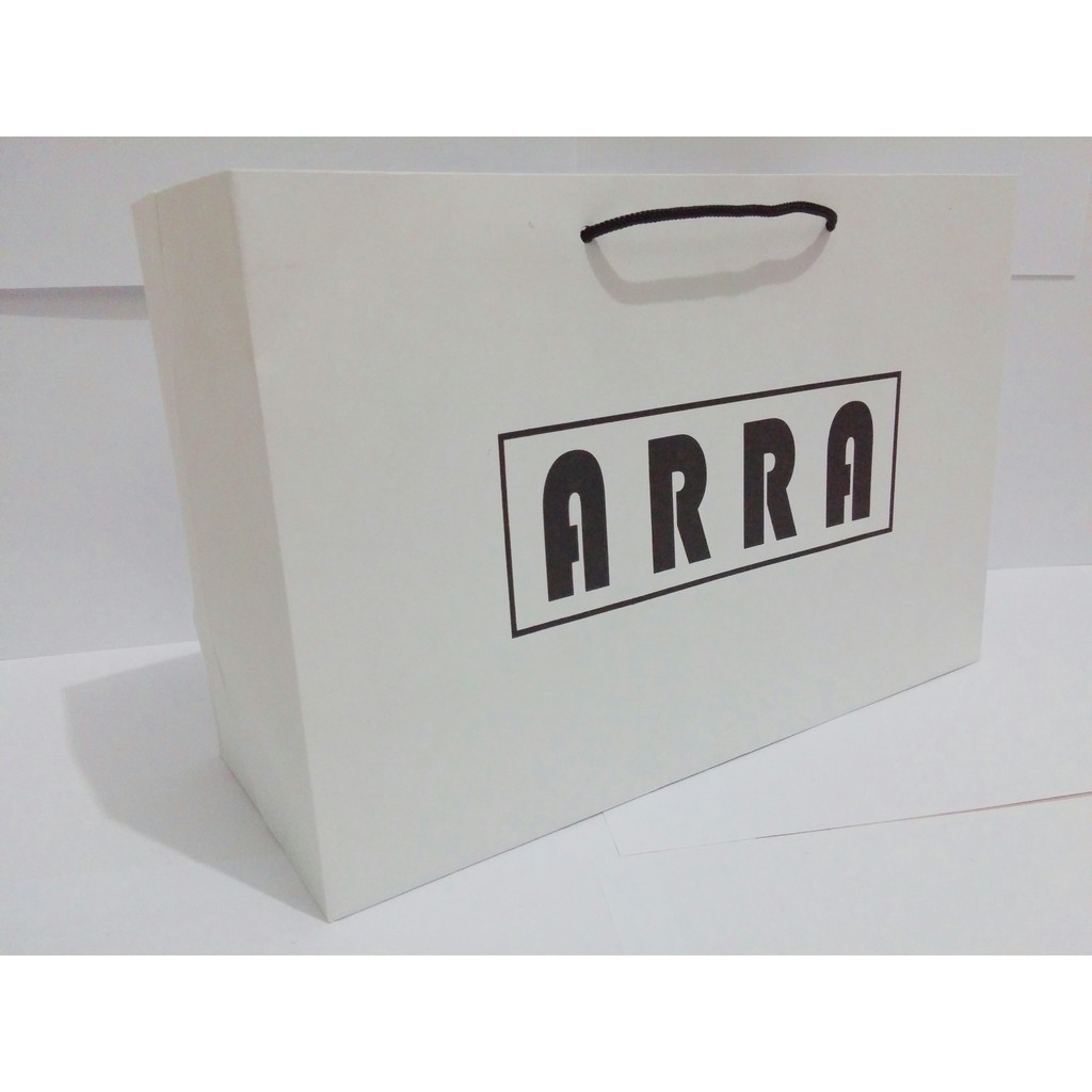 

Paper Bag Putih Kraft Ukuran PLT 30x12x20 sablon 1 sisi 1 warna bertali bagus Cocok buat box KADO/Brownis/kue/Roti MURAH