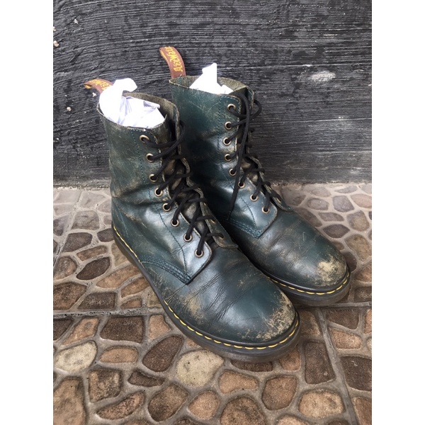 Sepatu Dr Martens bekas second