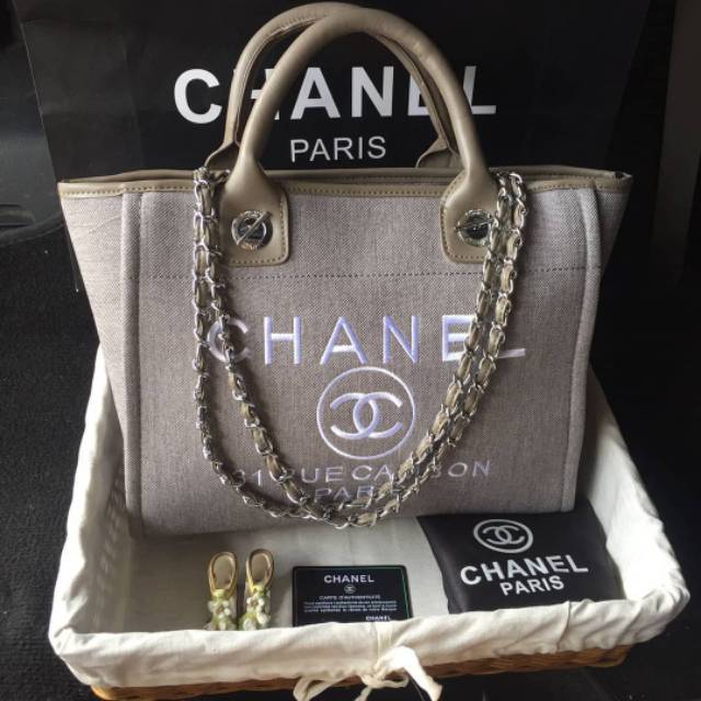 

CH CAMBON MEDIUM NO BOX