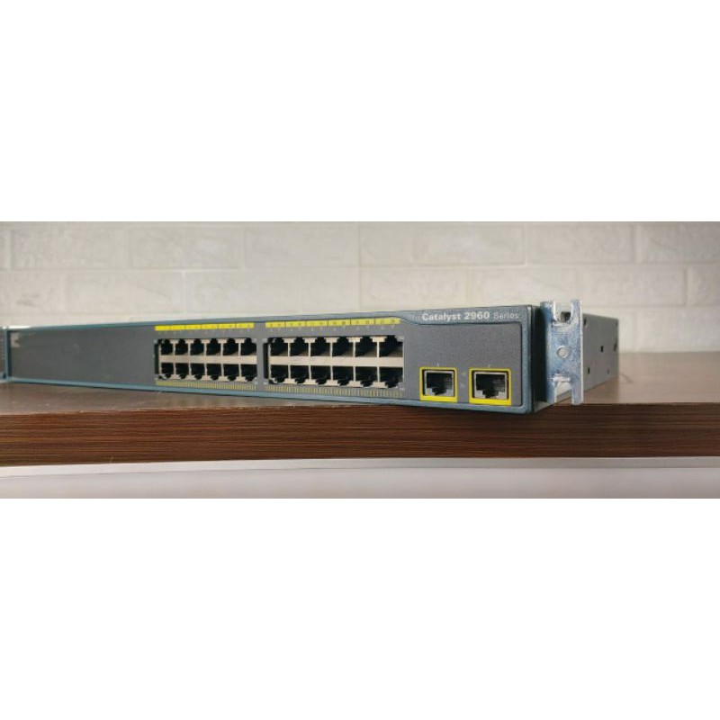 CISCO WS-C2960-24LT-L CATALYST 2960 24-PORT 10/100 SWITCH