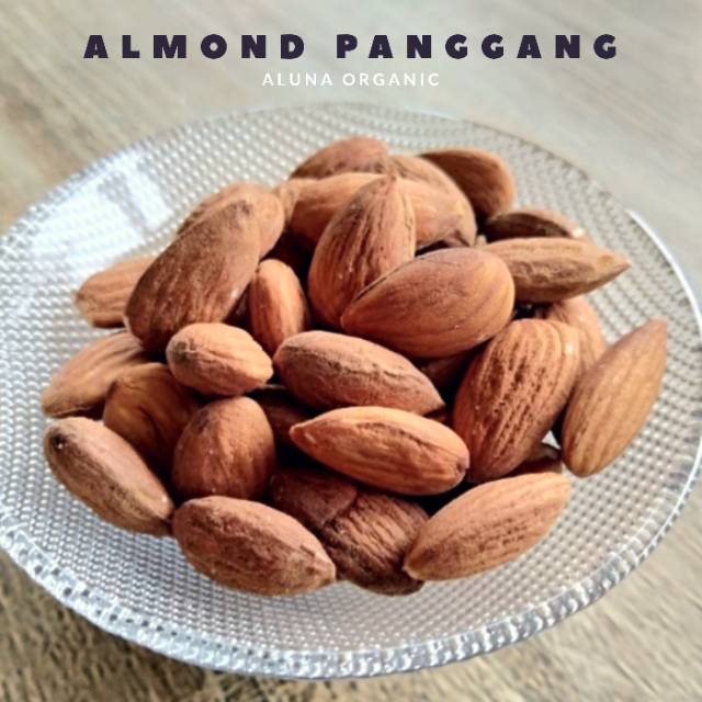 

Almond Panggang Kupas Utuh