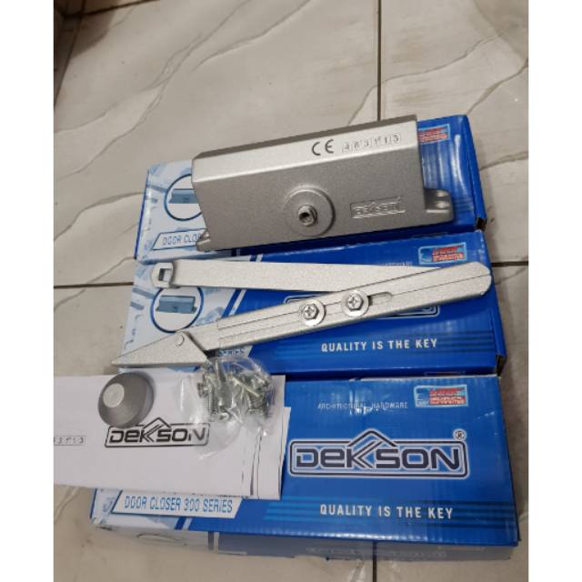 Door closer dekson