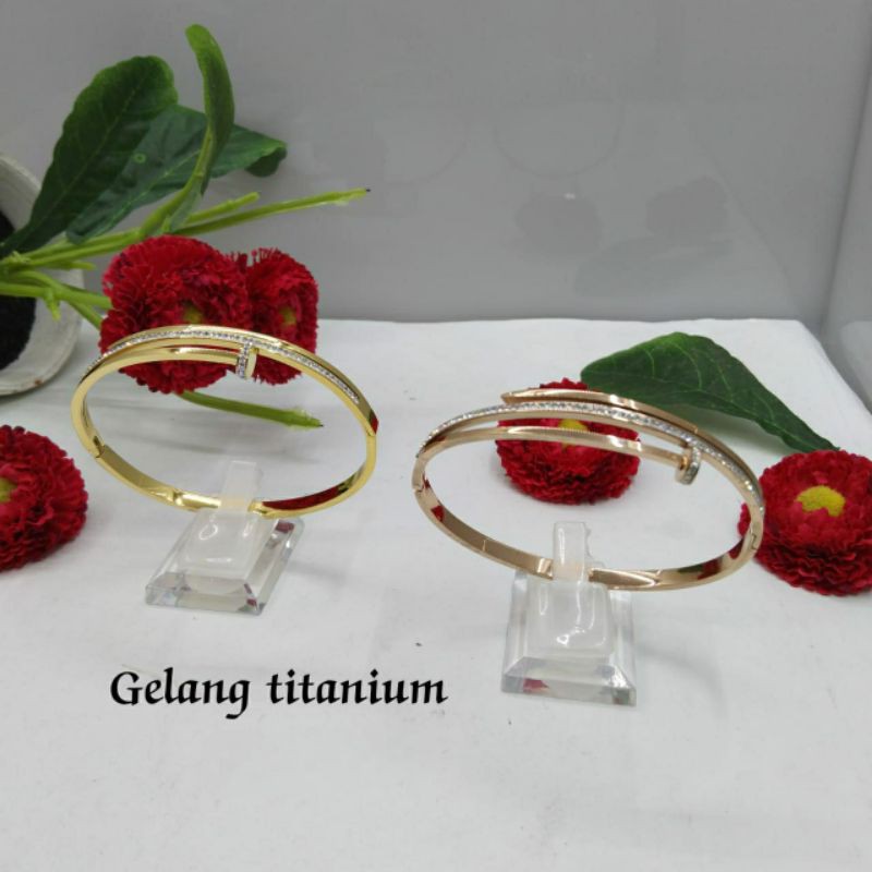 Fourfashion Gelang Bangle Titanium Paku Motif Permata Putih Kekinian S117