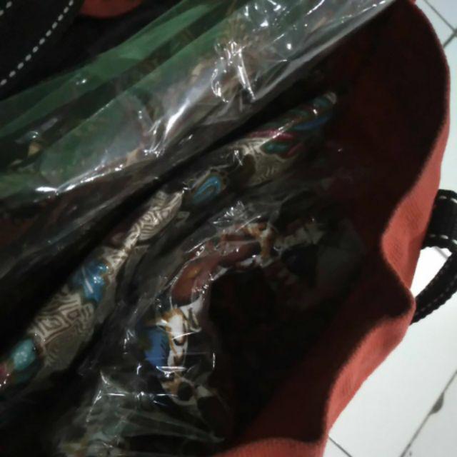 Bajubatik/batikcouple/blousebatik/batiksoloan/batikwanitamodern/batikpekalongan/sogansolo