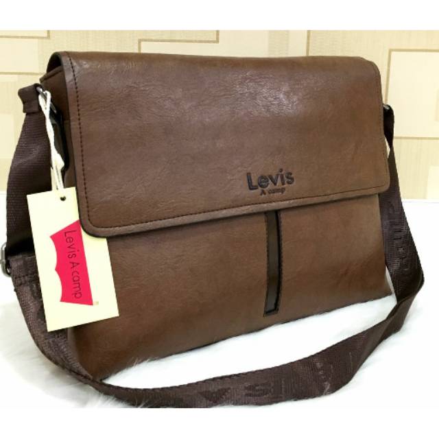 levis a camp bag