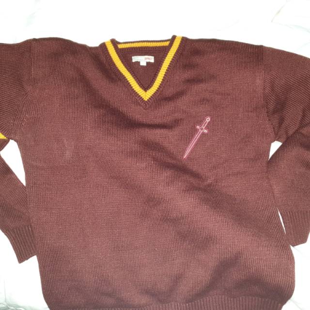 Pre loved sweater rajut spao x harry potter