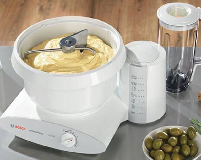 Bosch Mum6n11 Mixer Roti Universal Plus Blender Putih Gratis 1