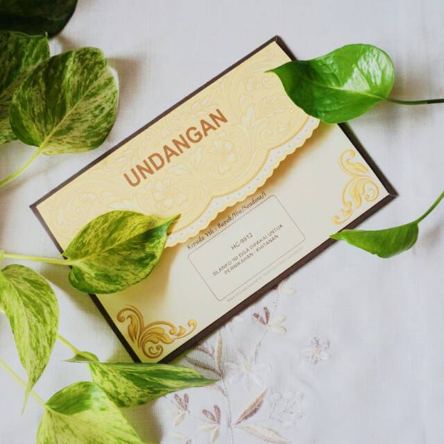 Undangan Erba Tipe HC-9912