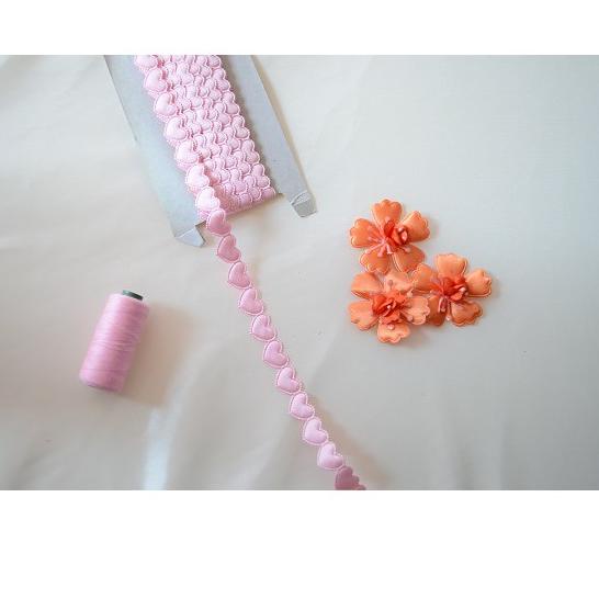 Baru PER ROLL Renda hati love bahan satin -  lebar 2 cm vintage rustic hiasan mukena jilbab wanita s