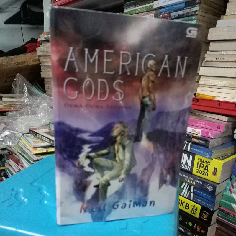 AMERICAN GODS - NEIL GAIMAN