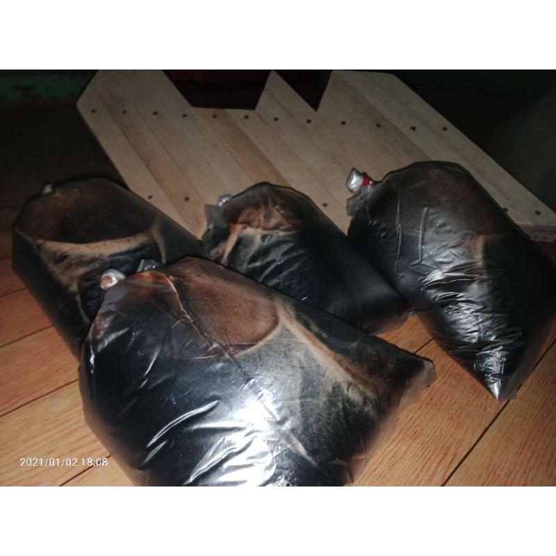 

MADU HITAM ASLI SUMATERA
