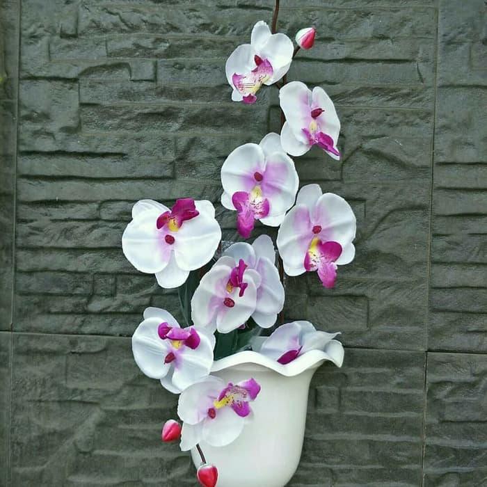 Set bunga plastik anggrek dengan pot dinding plastik - Ungu
