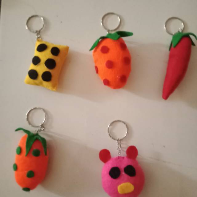 Gantungan kunci cabe-cabean