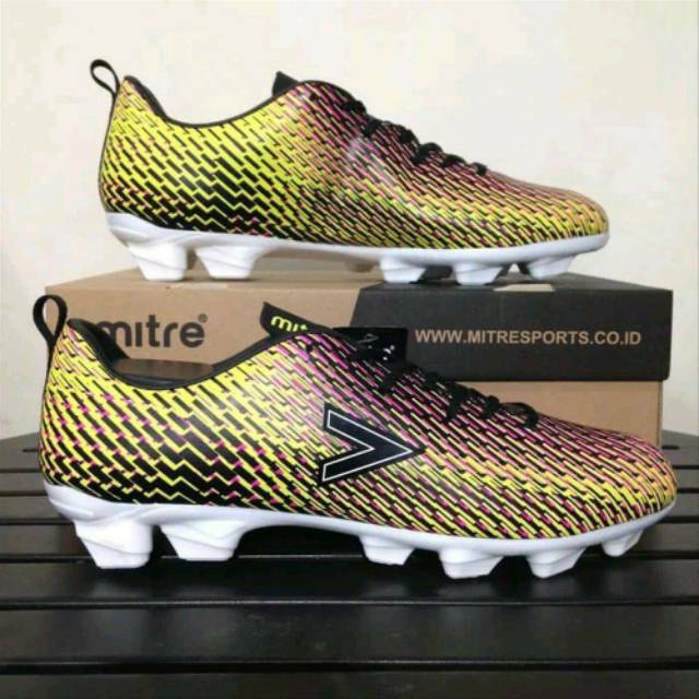 SEPATU BOLA MITRE MOTION IN