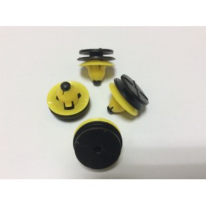 KANCING KLIP RETAINER VOLVO ( black n yellow )