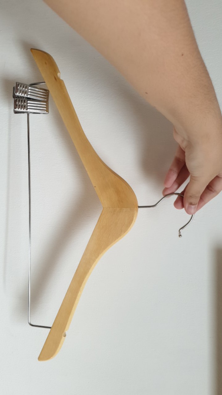 Hanger Kayu Jepit ( Per Pcs )