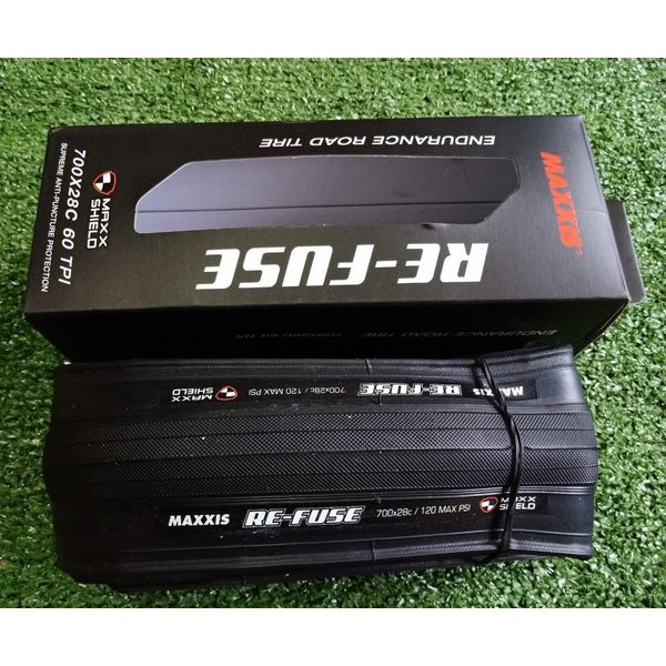 Ban Luar Maxxis Re Fuse 700 x 28c Maxx Sheild Black
