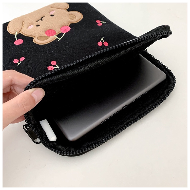 Sleeve Pouch Sarung Tas Bag Case Ipad Tab Tablet Macbook Air Pro Laptop Asus Acer Lenovo HP Huawei 11 12 13 14 15 inch Motif Gambar Beruang Bear Cherry Warna Pink Hitam Lucu Cute Murah Korean Model