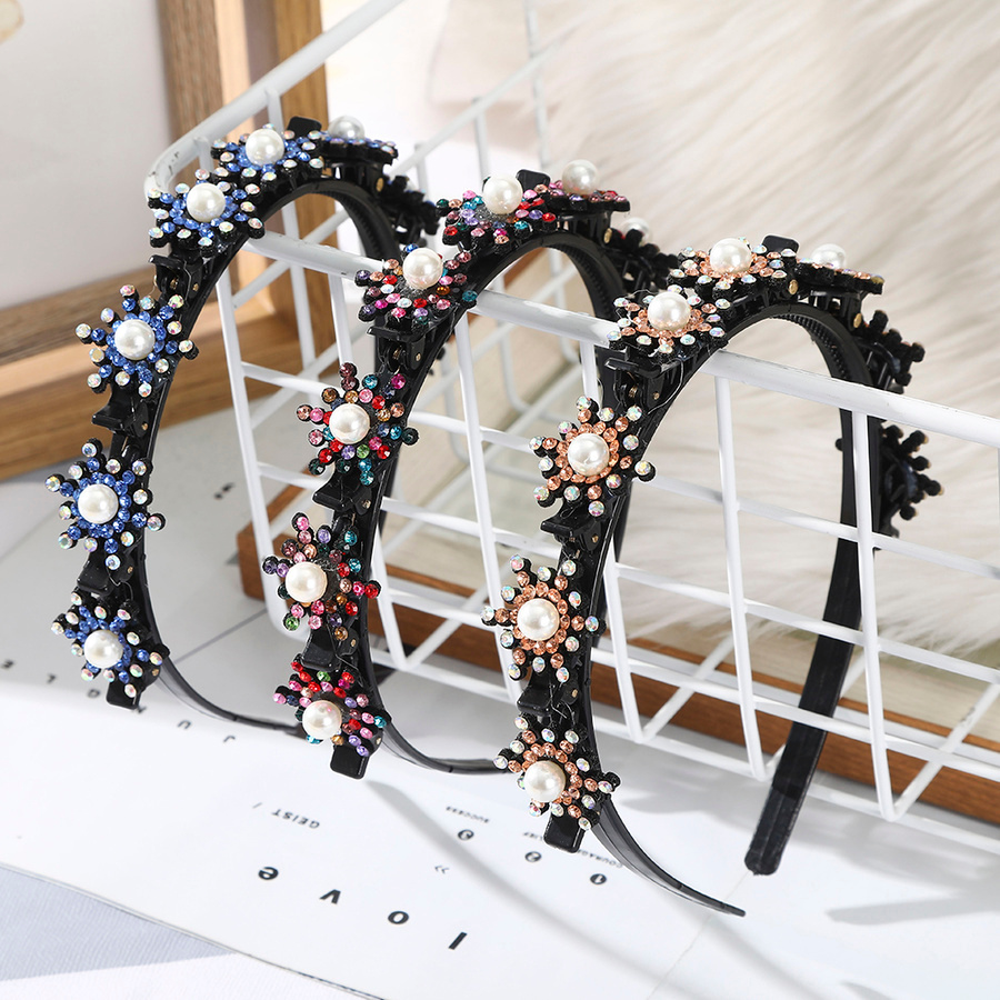 Bando Rambut Bahan Plastik Desain Bunga Hias Mutiara + Berlian Imitasi Gaya Korea / Retro Untuk Wanita