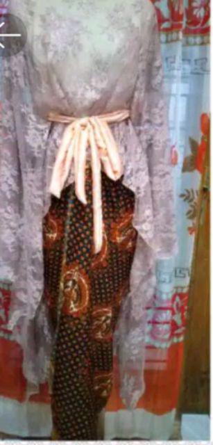 Long Cape Brukat / Kebaya Pesta/ Cape Brokat