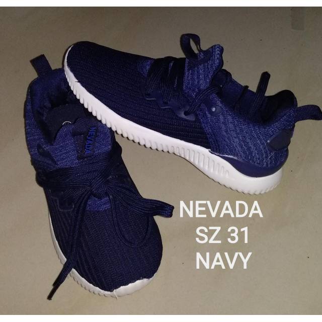 Sepatu nevada anak