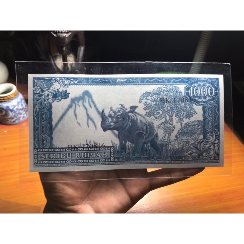 Uang Kuno Soekarno 1000 Rupiah 1960 Biru gambar belakang Badak