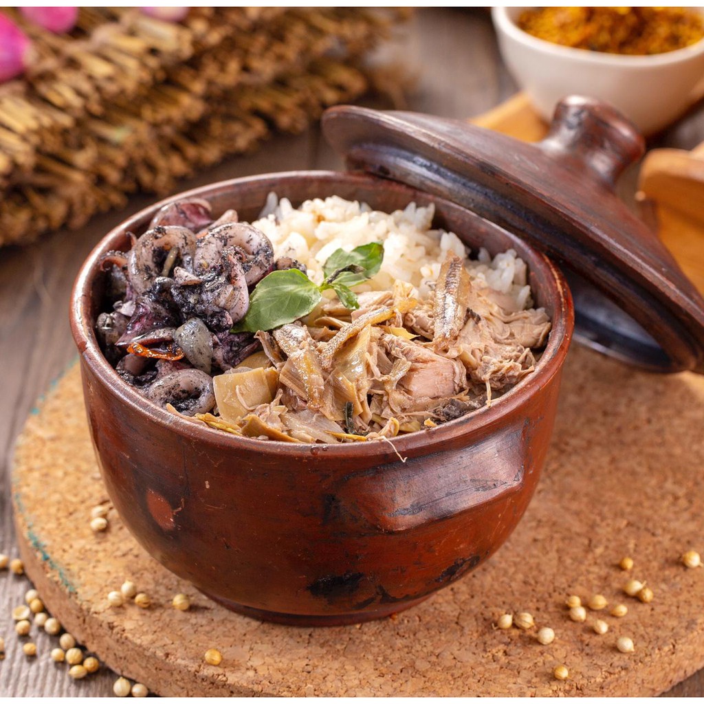 

Nasi Kendil Cumi Hitam Kembang Kawung