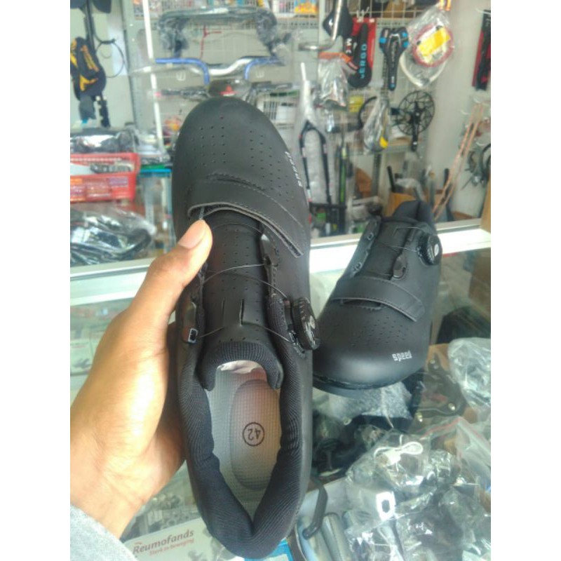 Sepatu Cleat RB &amp; MTB