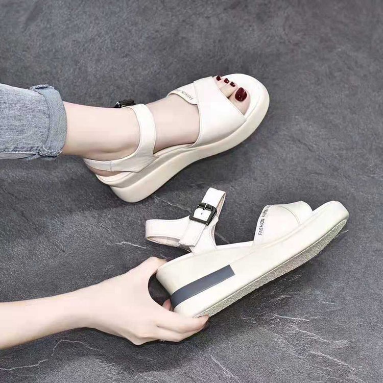 Favorite &quot;FREE BOX&quot; Sepatu Wanita Sandal Wedges Slip On Kasual Fashion Import Premium Quality 9019