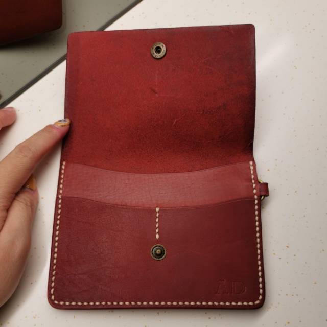 Dompet Kartu Merah