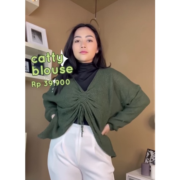 Lizzy - CATTY BLOUSE PREMIUM