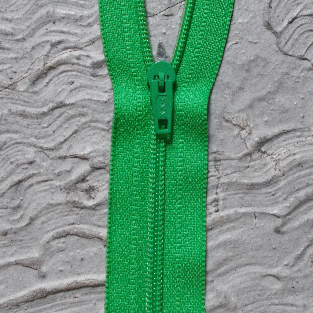 Resleting YKK 30 cm Hijau