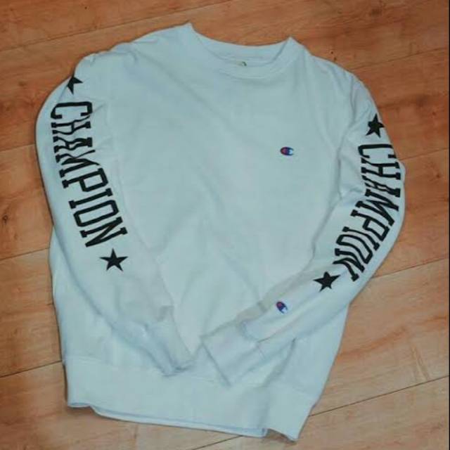 champion side script crewneck