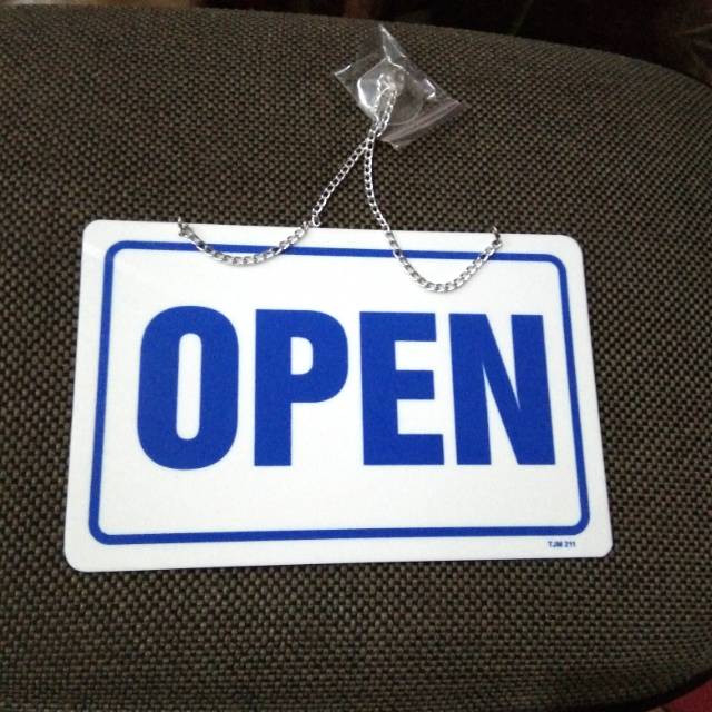

Acrylic plat OPEN CLOSED 13x20cm