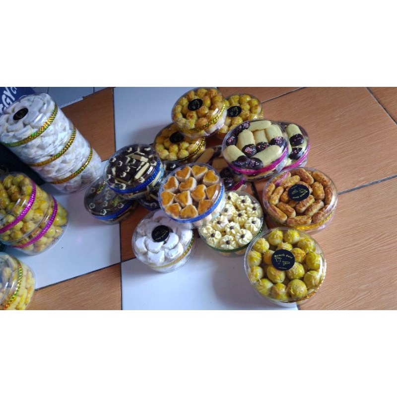 

NASTAR KEJU PUTRI SALJU KASTANGEL KUE KACANG