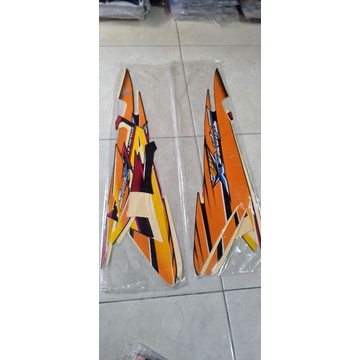 STRIPING STICKER LIS BODY MOTOR HONDA SUPRA X 125 D TAHUN 2006