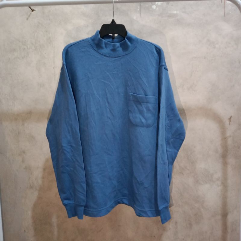 Crewneck Semi Turtleneck Second Preloved Not Uniqlo