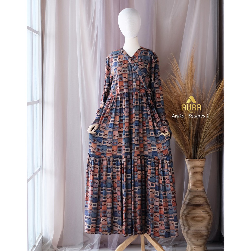 HOMEDRESS AYAKO MOTIF SQUARE BY AURAHOME