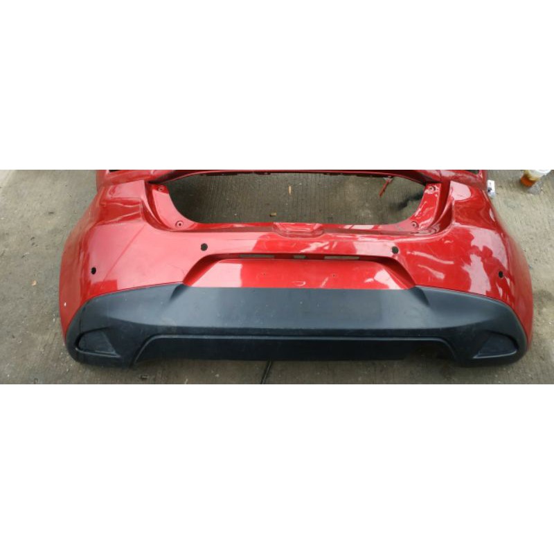bumper belakang mazda 2 skyactive