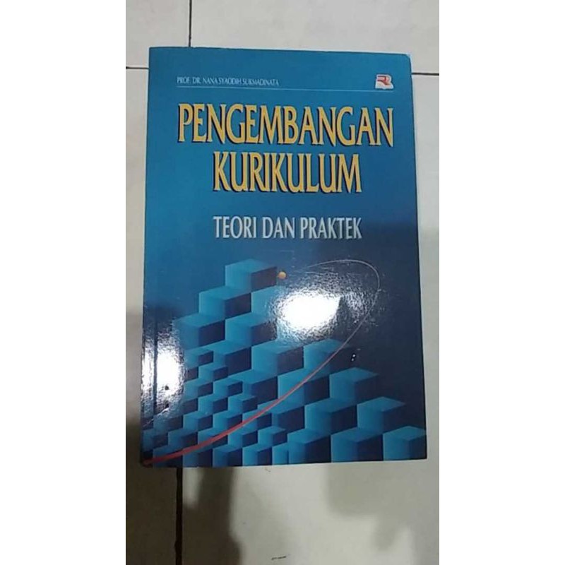 pengembangan kurikulum teori dan praktik
