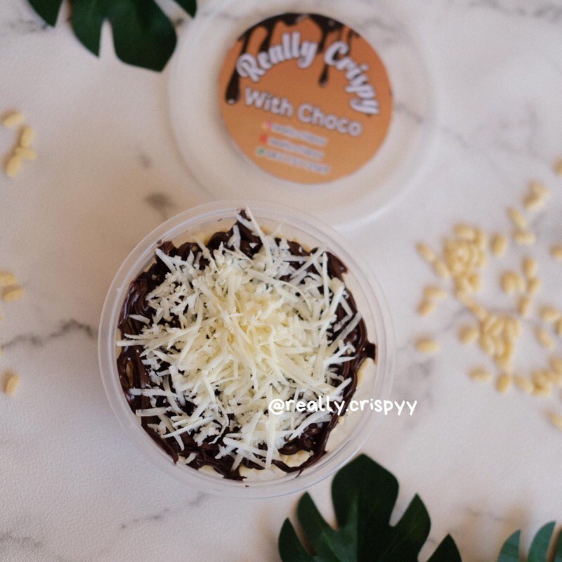 

White Crispyy Chocolate with Cheese Topping