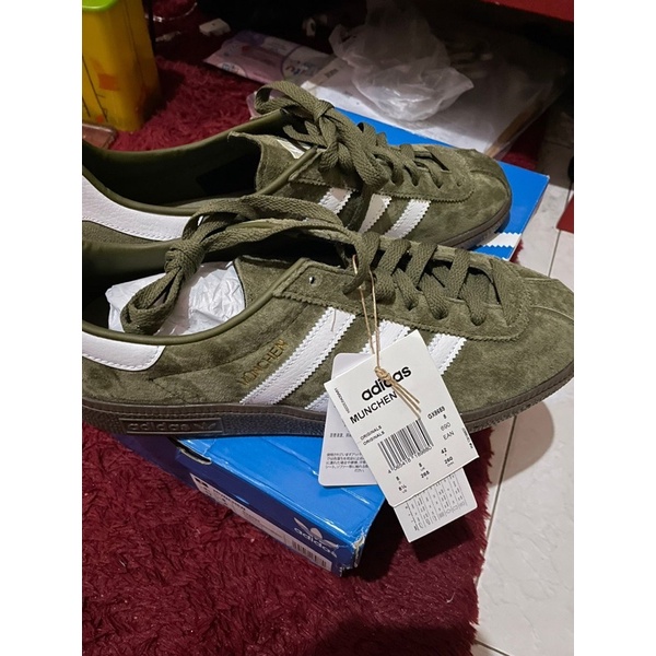 Adidas Munchen Size 42